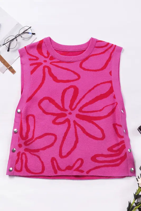 White floral knitted top - button sides sleeveless