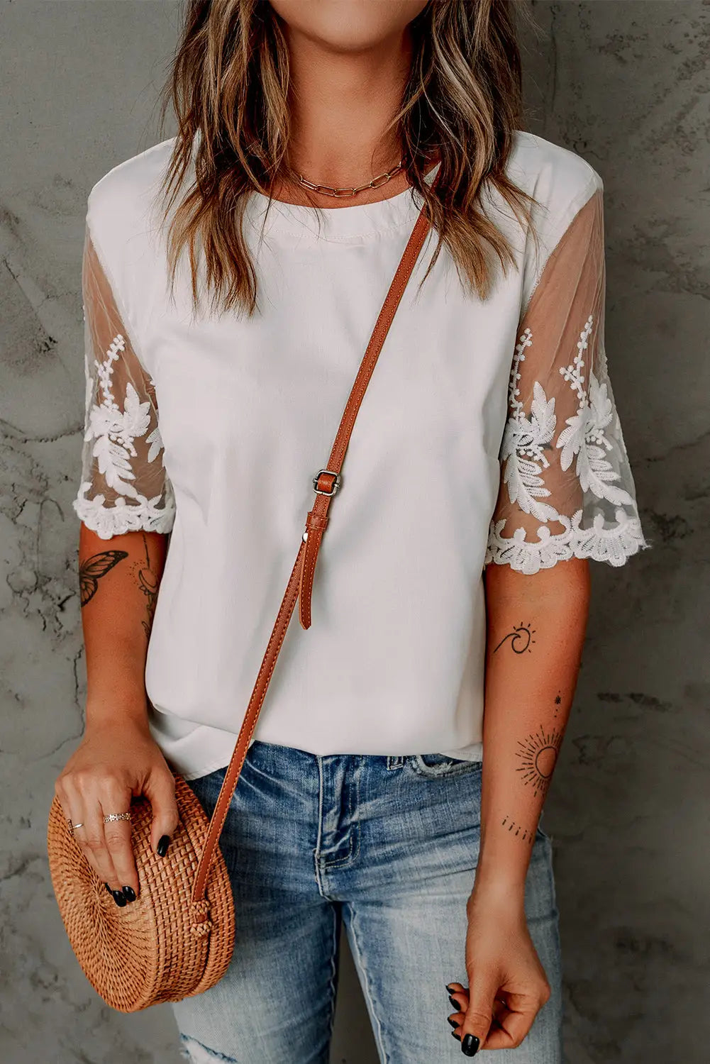 White floral lace sleeve patchwork top - s / 100% polyester - t-shirts