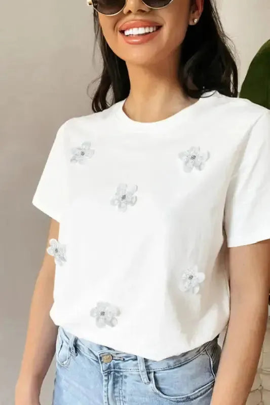 White Flower Applique T-shirt - Fashionfitz