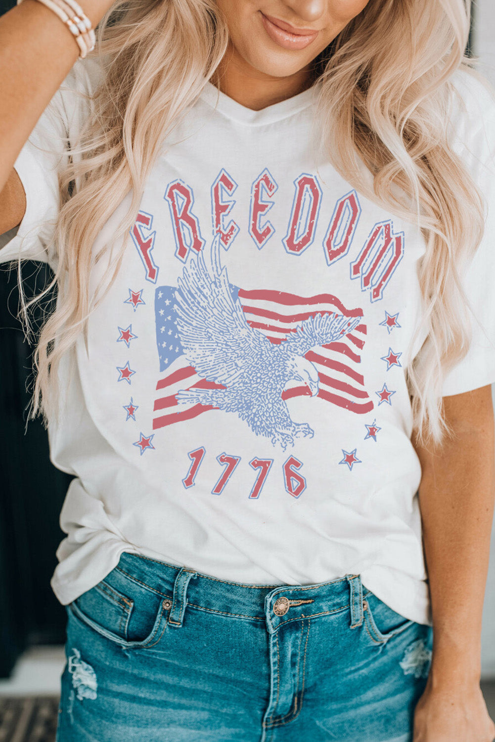White freedom eagle flag print 1776 graphic tee - s / 95% polyester + 5% elastane - t-shirts
