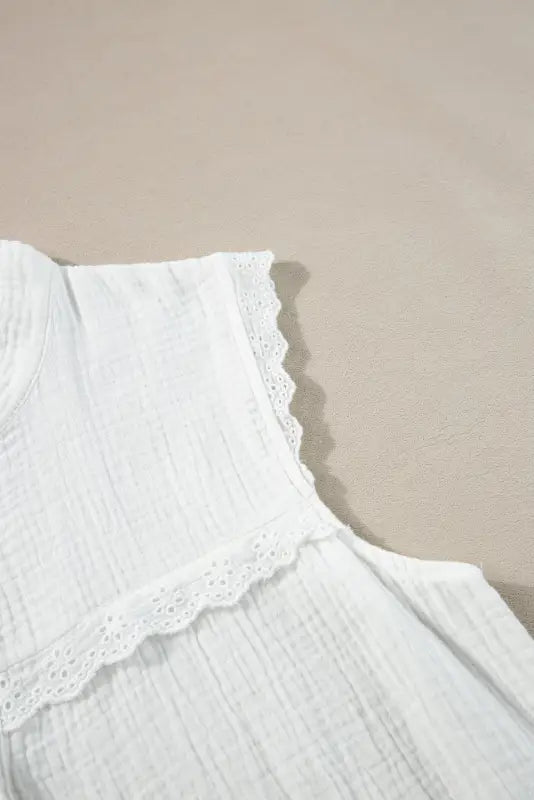 White lace trim crinkle knot hem sleeveless shirt - tops