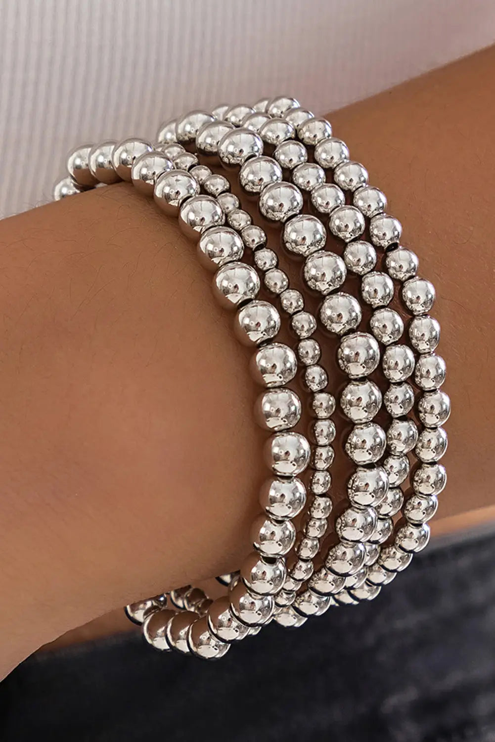 White multi layered beaded bracelet - one size / metal - bracelets