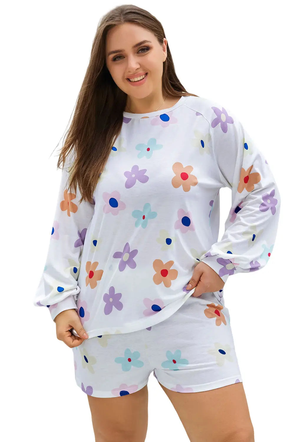 White plus size flower print raglan pullover and shorts outfit