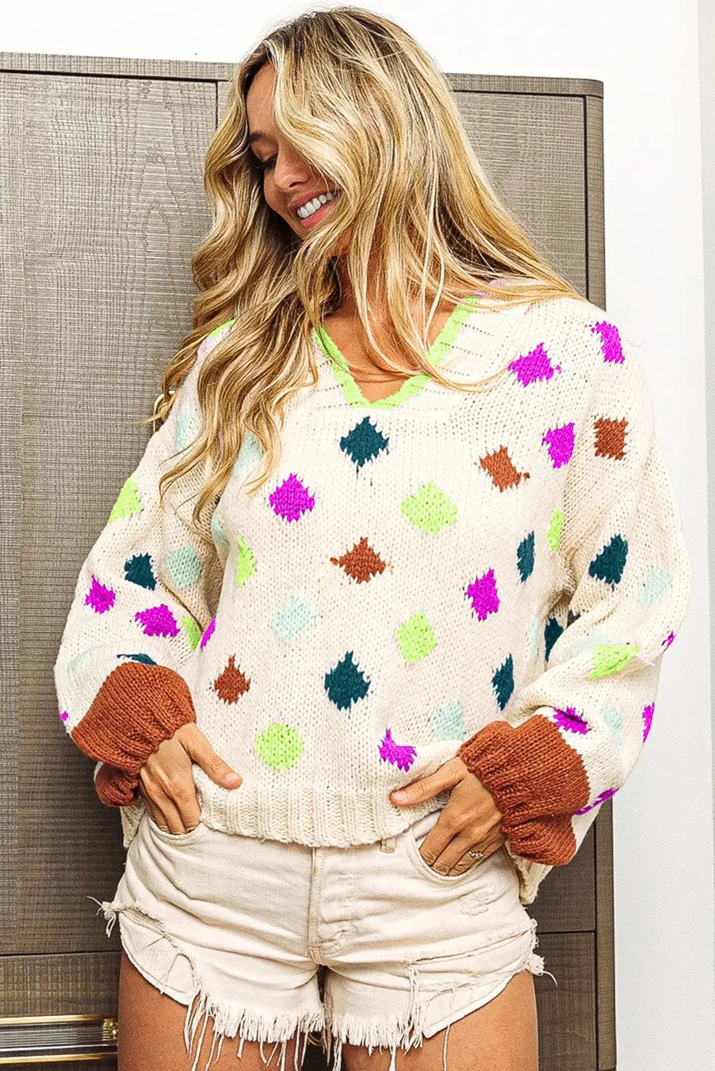 White rhombus pattern color-block v neck hooded sweater - sweaters & cardigans