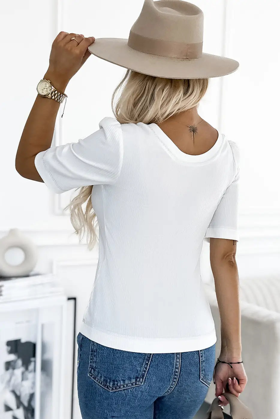 White round neck half sleeve ribbed knit top - t-shirts