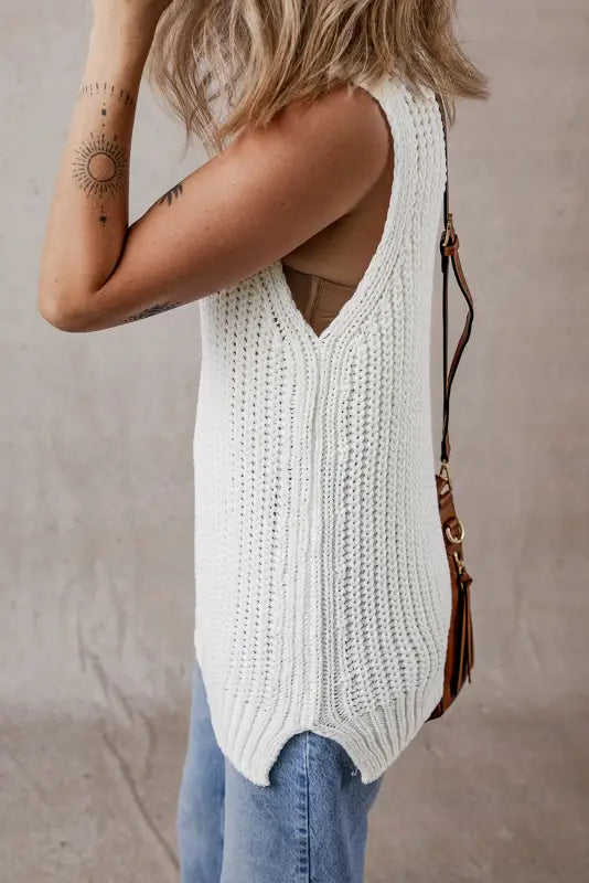 White sweater vest - turtleneck knitted slit hem - tops/sweater vests