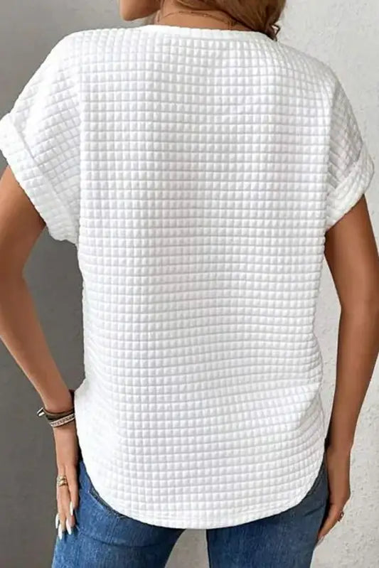 White t-shirt - checkered textured bat sleeve - tops/tops & tees