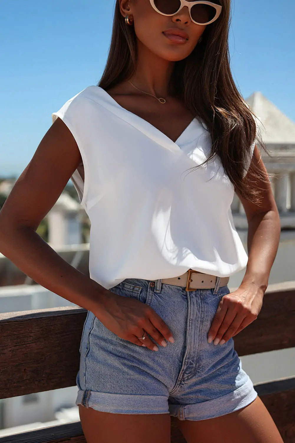 White v neck pleated backless cap sleeve top - s / 100% polyester - tank tops
